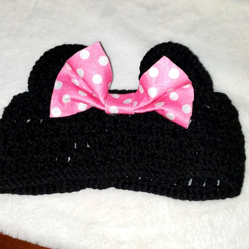 Crocheted‎ Minnie Mouse Headband